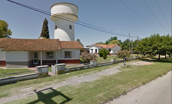 Imagen de la nota: Vecinos denuncian una bomba de extracción de agua rota