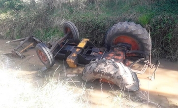 Imagen de la nota: Encontraron el cuerpo de un joven debajo de un tractor volcado
