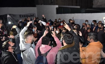 Video: festejos en el búnker de Juntos Imagen de la nota: Video: festejos en el búnker de Juntos