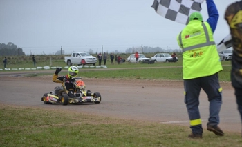 El Karting corrió tres finales y la lluvia lo suspendió Imagen de la nota: El Karting corrió tres finales y la lluvia lo suspendió