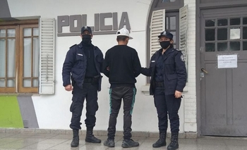 Imagen de la nota: Un joven terminó preso luego de que allanaron su casa