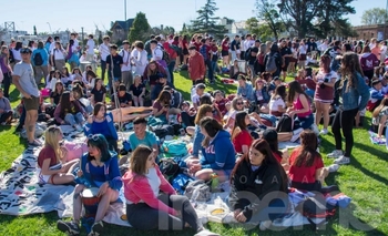 Imagen de la nota: Solo habrá asueto en los colegios secundarios por el Día de la Primavera