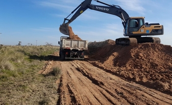 Arreglan caminos rurales que conducen a Olavarría	 Imagen de la nota: Arreglan caminos rurales que conducen a Olavarría