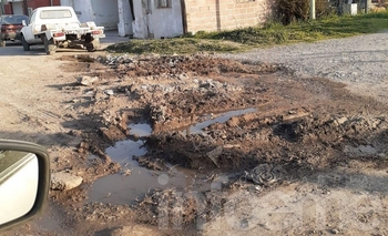 Imagen de la nota: “Rompí el paragolpes del auto por los baches que hay”