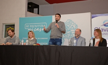 Imagen de la nota: Firma de escrituras: “Vecinos la tramitan hace 40 años”