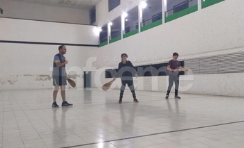 Imagen de la nota: Pelota paleta: hay Escuelita en el Club Hinojo
