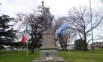 Imagen de la nota: ¿Por qué tiene Olavarría una Estatua de la Libertad? 