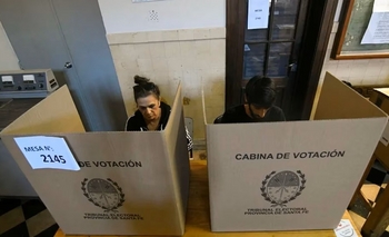 Las elecciones en Santa Fe definen nuevo gobernador, intendentes y legisladores Imagen de la nota: Las elecciones en Santa Fe definen nuevo gobernador, intendentes y legisladores
