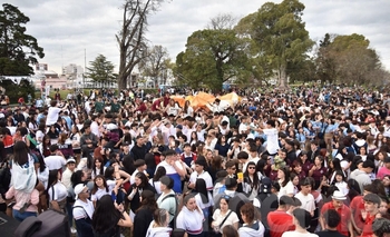 Imagen de la nota: Fiesta del Día del Estudiante: pese a algunas “peleas”, la jornada fue “tranquila”