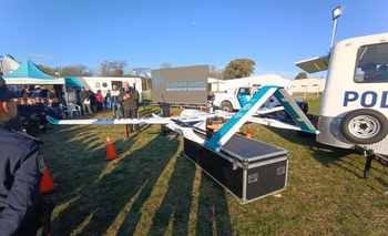 Imagen de la nota: Berni y Kicillof entregaron drones para reforzar el patrullaje rural en Olavarría
