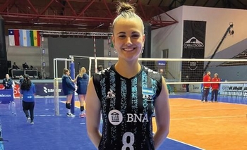 Imagen de la nota: Vóley: Paloma Routaboul entrenó con “Las Panteritas”