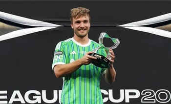 Imagen de la nota: De la Vega vs los campeones del mundo: 