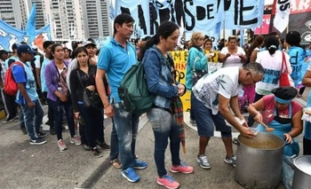 Imagen de la nota: Una familia tipo necesitó $ 1.257.329 en noviembre para no ser considerada pobre