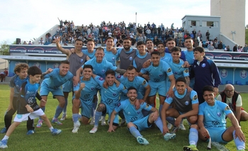 Deportivo Rincón, eliminado y Ciudad de Bolívar sigue Imagen de la nota: Deportivo Rincón, eliminado y Ciudad de Bolívar sigue