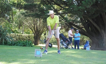 Lunes de acción en el campo de golf “Bataraz” Imagen de la nota: Lunes de acción en el campo de golf “Bataraz”