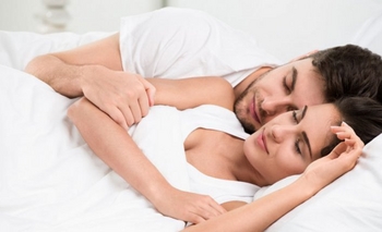 Imagen de la nota: Las personas pasan 25 años de sus vidas durmiendo