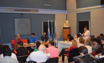Imagen de la nota: Sin el intendente Eseverri, se realizó el último debate de candidatos