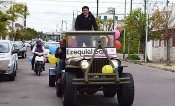 Imagen de la nota: Ezequiel Galli cerró su campaña en una caravana que recorrió la Ciudad