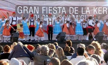 Imagen de la nota: A pesar de la lluvia se realiza la fiesta de la Kerb