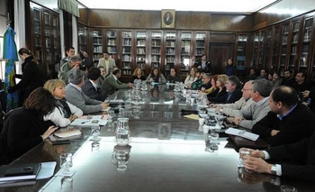 Imagen de la nota: Estatales: Provincia quiere cerrar acuerdo salarial para 2017