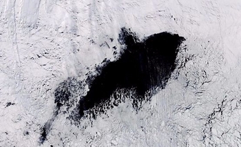 Imagen de la nota: Apareció un agujero en la Antártida que desconcierta a la ciencia