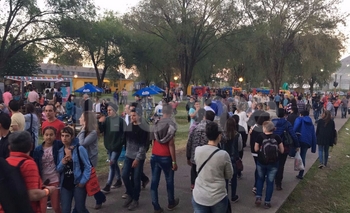 Imagen de la nota: Miles de olavarrienses se acercaron a pasar el domingo en 