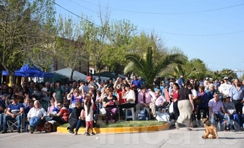 Imagen de la nota: Gran marco de público en la Fiesta de la Kerb 