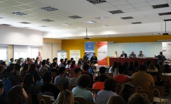 Unos 150 estudiantes participaron de las  Imagen de la nota: Unos 150 estudiantes participaron de las