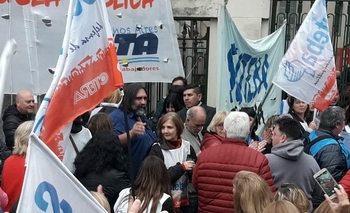 La Provincia niega descuentos a docentes: “se solucionaron” Imagen de la nota: La Provincia niega descuentos a docentes: “se solucionaron”