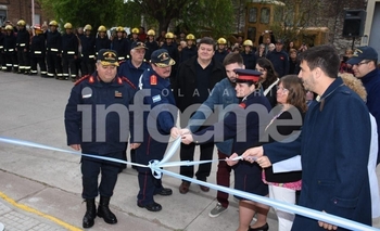 Imagen de la nota: Bomberos inauguraron la nueva sede en Hinojo