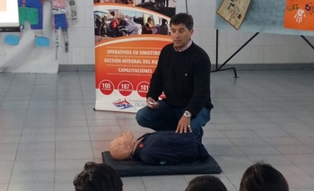 Imagen de la nota: Se realizó una capacitación en RCP en el Barrio CECO