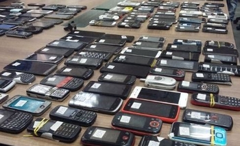 Secuestran más de 20 mil celulares por año en cárceles bonaerenses Imagen de la nota: Secuestran más de 20 mil celulares por año en cárceles bonaerenses