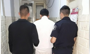 Imagen de la nota: Dejó el auto en marcha y se lo robaron: un aprehendido