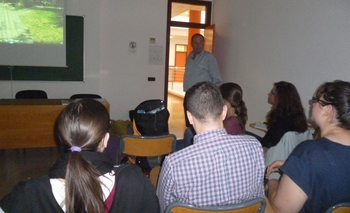 Charla sobre “Discapacidad terapia asistida con animales equinos” Imagen de la nota: Charla sobre “Discapacidad terapia asistida con animales equinos”