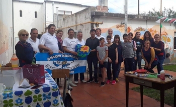 Imagen de la nota: Soldados Continentales visitaron IDEO y entregaron una bandera