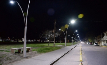 Imagen de la nota: Renuevan proyectores en el Parque Mitre