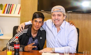 Imagen de la nota: Alberto Fernández recibió al joven discriminado en las elecciones