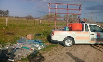 Imagen de la nota: Arrojó una montaña de vidrios y fue infraccionado