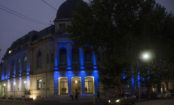 Imagen de la nota: Dislexia: la Municipalidad se iluminó de azul 