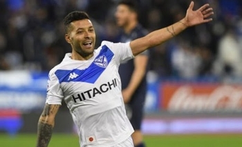 Imagen de la nota: Futbolista olavarriense convirtió un golazo de 40 metros 