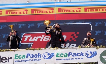 Imagen de la nota: Daniel Crevatín ganó y se prende en el Turismo Pista