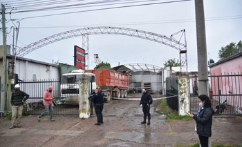 Imagen de la nota: Un hombre cayó desde un tinglado y fue hospitalizado