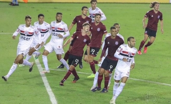 Tres equipos argentinos juegan por la Sudamericana Imagen de la nota: Tres equipos argentinos juegan por la Sudamericana