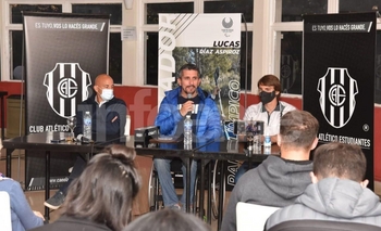Lucas Díaz Aspiroz tuvo su agasajo en Estudiantes Imagen de la nota: Lucas Díaz Aspiroz tuvo su agasajo en Estudiantes