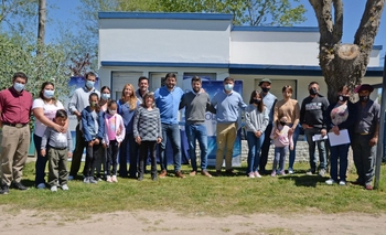 Imagen de la nota: Galli entregó lotes para vecinos de Santa Luisa