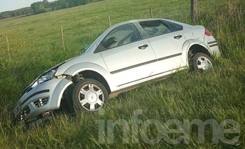 Imagen de la nota: Robaron un auto y volcaron en el camino a Sierra Chica