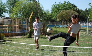 Se realizará un encuentro de fútbol tenis en La Máxima Imagen de la nota: Se realizará un encuentro de fútbol tenis en La Máxima