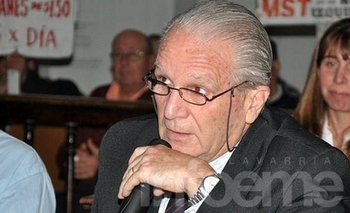 Imagen de la nota: El exconcejal Héctor Cavalieri fue reconocido por el HCD