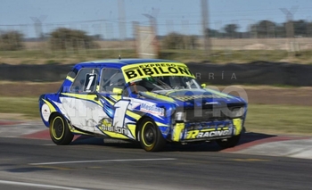 Imagen de la nota: Bibiloni y Fucci festejaron en el Amco