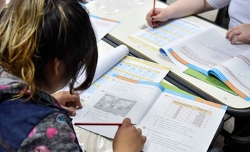 Imagen de la nota: Evalúan a alumnos en lengua y matemáticas en todo el país